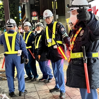 現場の大きさに合わせて人数の確保が可能です